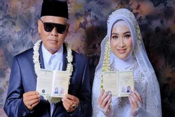 The wedding of a 61-year-old man and his 19-year-old young wife is controversial online