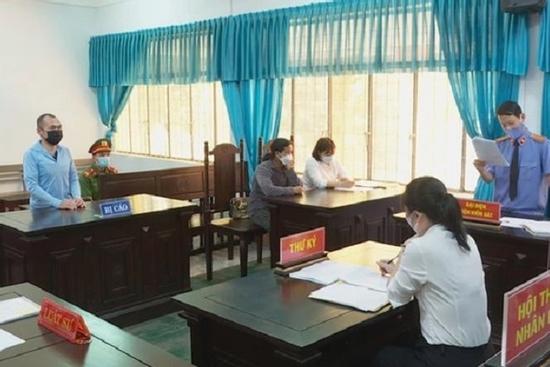 Tuyên án người cha giết con vì cho rằng vợ không thương con