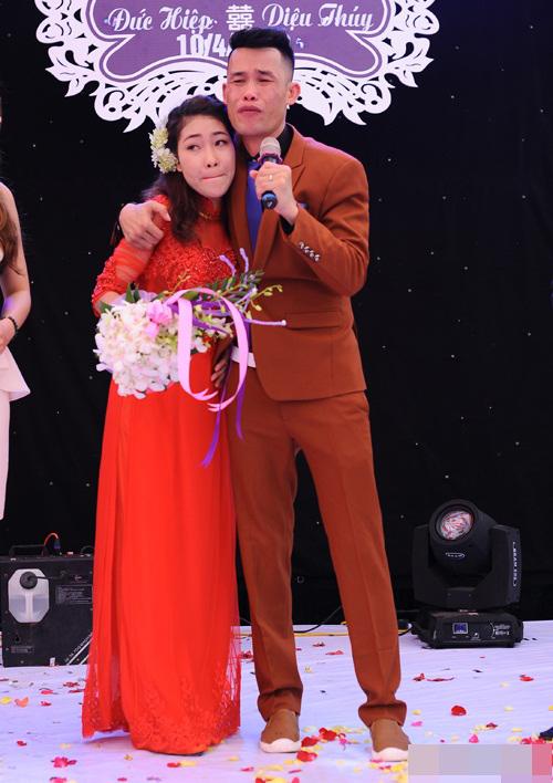 Hiệp Gà khoe người yêu, mỗi lần một cô gái khác nhau-5