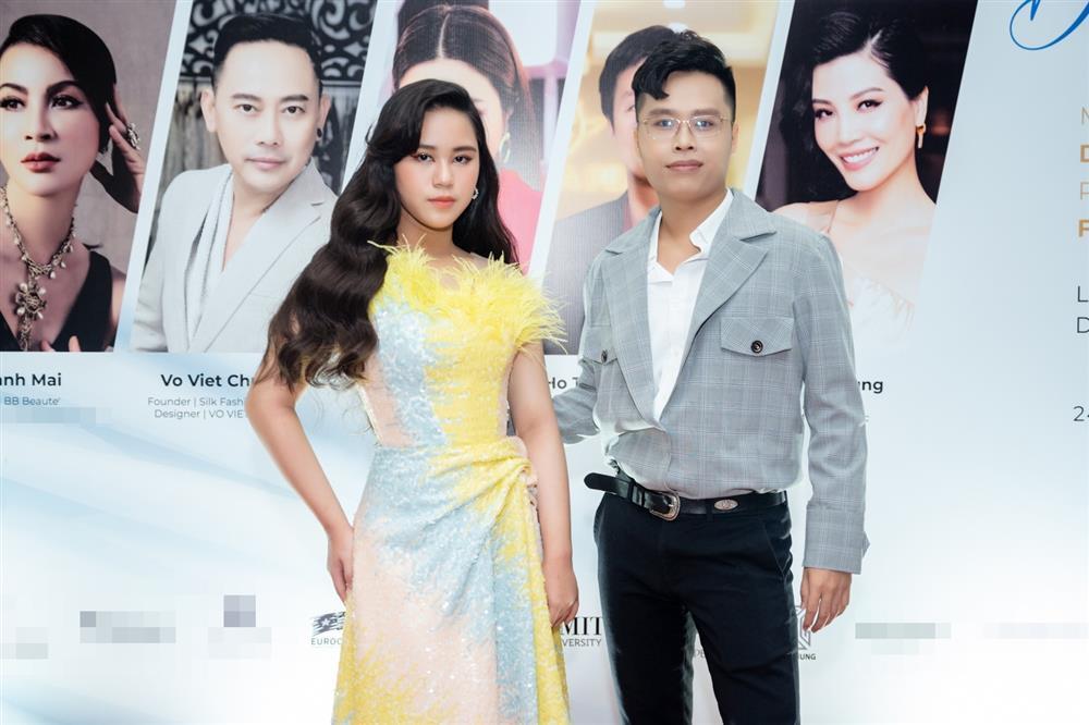 Hoa hậu Trân Đài lộ nhan sắc thật khi dự event Võ Việt Chung-9
