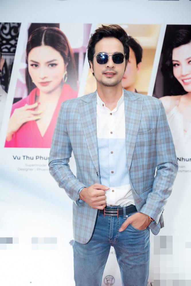 Hoa hậu Trân Đài lộ nhan sắc thật khi dự event Võ Việt Chung-12