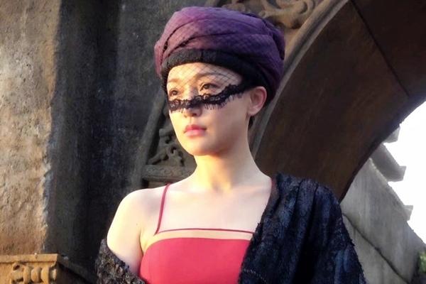 Tạo hình cổ trang kỳ quái của mỹ nhân Châu Tấn-7