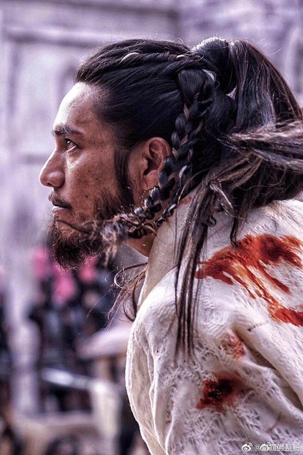 Tạo hình cổ trang kỳ quái của mỹ nhân Châu Tấn-13