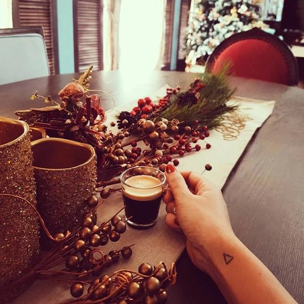 Ngô Thanh Vân hiếm hoi khoe hình xăm cá đôi, liên quan Huy Trần?-8