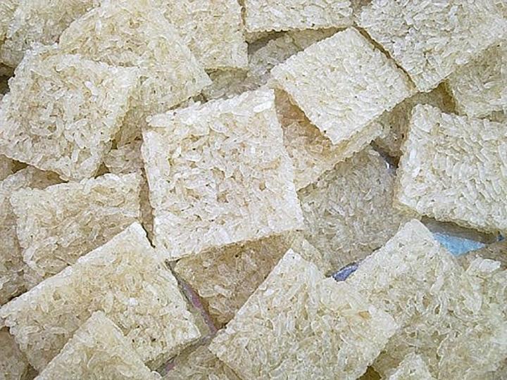 Cơm cháy giòn rụm - thức quà có lịch sử hơn 100 năm của Ninh Bình-3