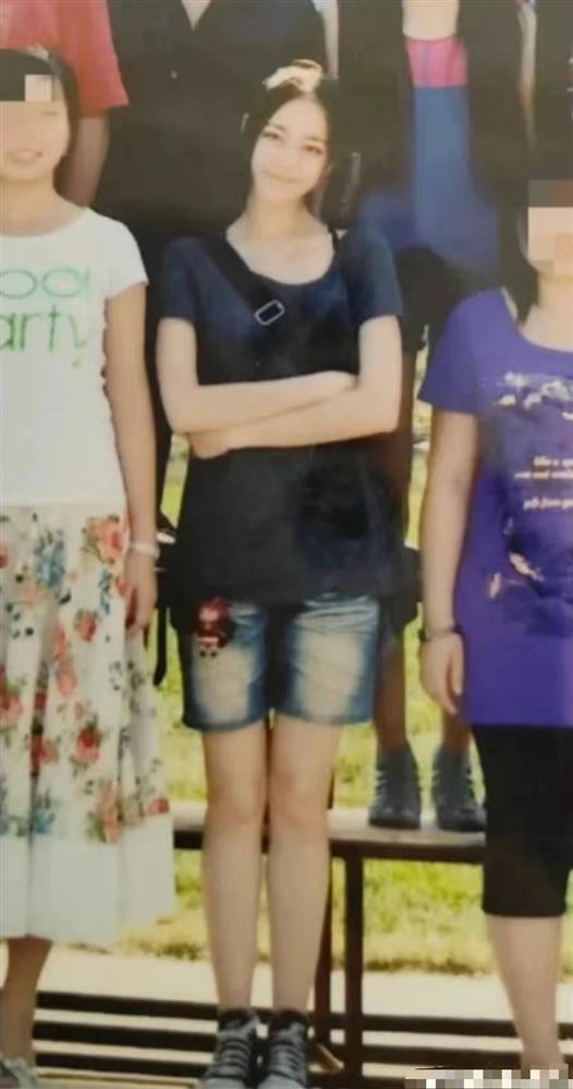 Nhan sắc Địch Lệ Nhiệt Ba 13 năm trước có gì nổi bật?-1