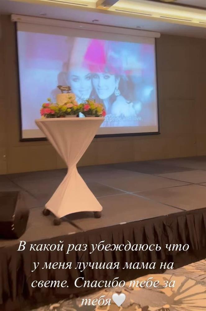 Không có bố mẹ ở bên, vợ Bùi Tiến Dũng bật khóc ở đám cưới-2