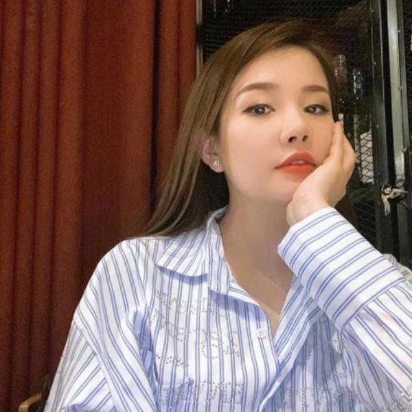 Bạn thân Vàng Anh sau 16 năm: Dáng sexy, mặt như đôi mươi-4