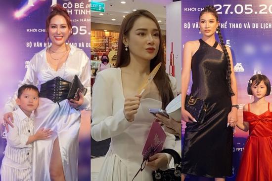 Nhã Phương một mình giữa loạt gia đình Vbiz hào hứng khoe con