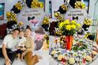 Tuyển thủ Việt Nam tổ chức sinh nhật như rich kid cho quý tử