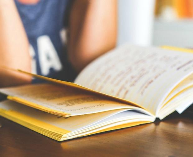 Bị hỏi Bill Gates bỏ học sao vẫn thành tỷ phú, nhà văn trả lời THẤM-3