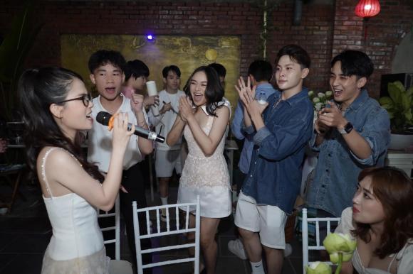 Lấy diễn viên nổi tiếng, bồ cũ Quang Hải show thêm loạt hình độc-5