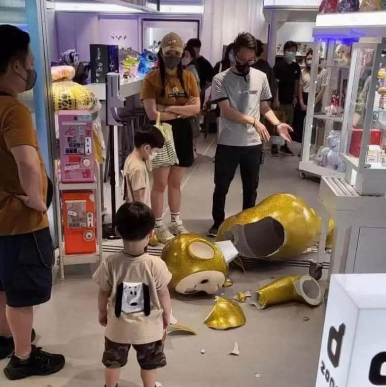 Vụ cậu bé làm vỡ đồ chơi: Cửa hàng quay xe xin lỗi, hoàn tiền-1