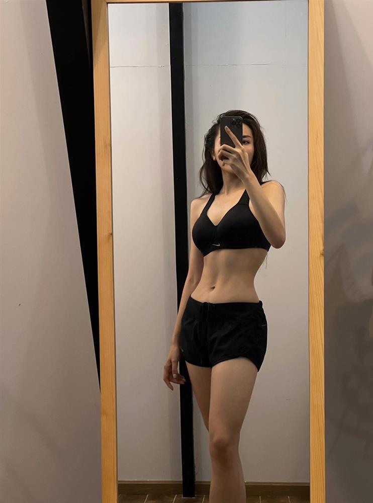 Kỳ Duyên phản dame khi bị tố hóp bụng lố cho eo bé tí-4