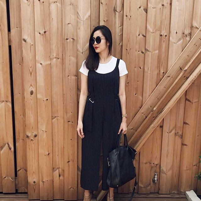 Học lỏm 10 mỹ nhân Việt mix đồ với yếm đen đẹp miễn chê-3