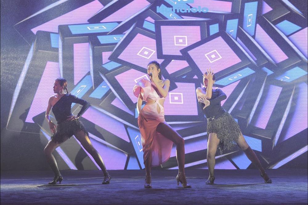 Dù dân mạng ghẻ lạnh, Thủy Tiên vẫn được fan ruột yêu hết nấc-3