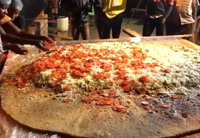 Món ăn đường phố có tên dễ gây nhầm lẫn lập kỷ lục Guinness thế giới-3