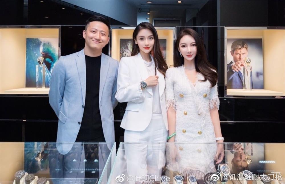 Tình tin đồn Huỳnh Hiểu Minh như chị em sinh đôi với Angela Baby-2