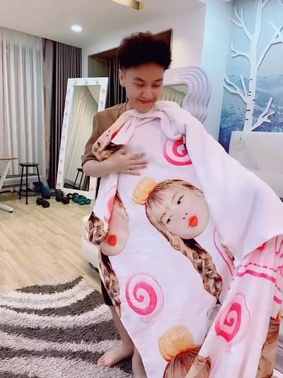 Yêu xa, tom boy Bi Bảo có cách chống nhớ vợ bá đạo-1