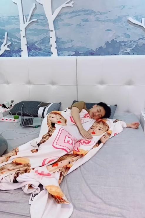 Yêu xa, tom boy Bi Bảo có cách chống nhớ vợ bá đạo-2