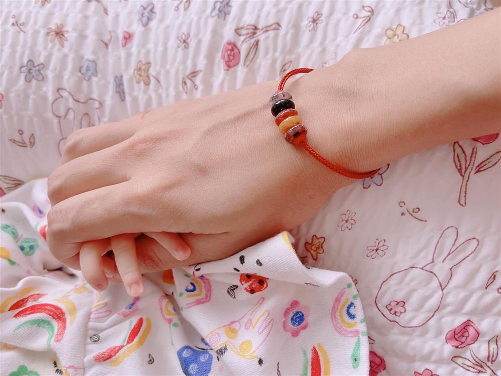 Sao Việt hôm nay 27/5: Huỳnh Đông gọi vợ là mày, vội giải thích-13