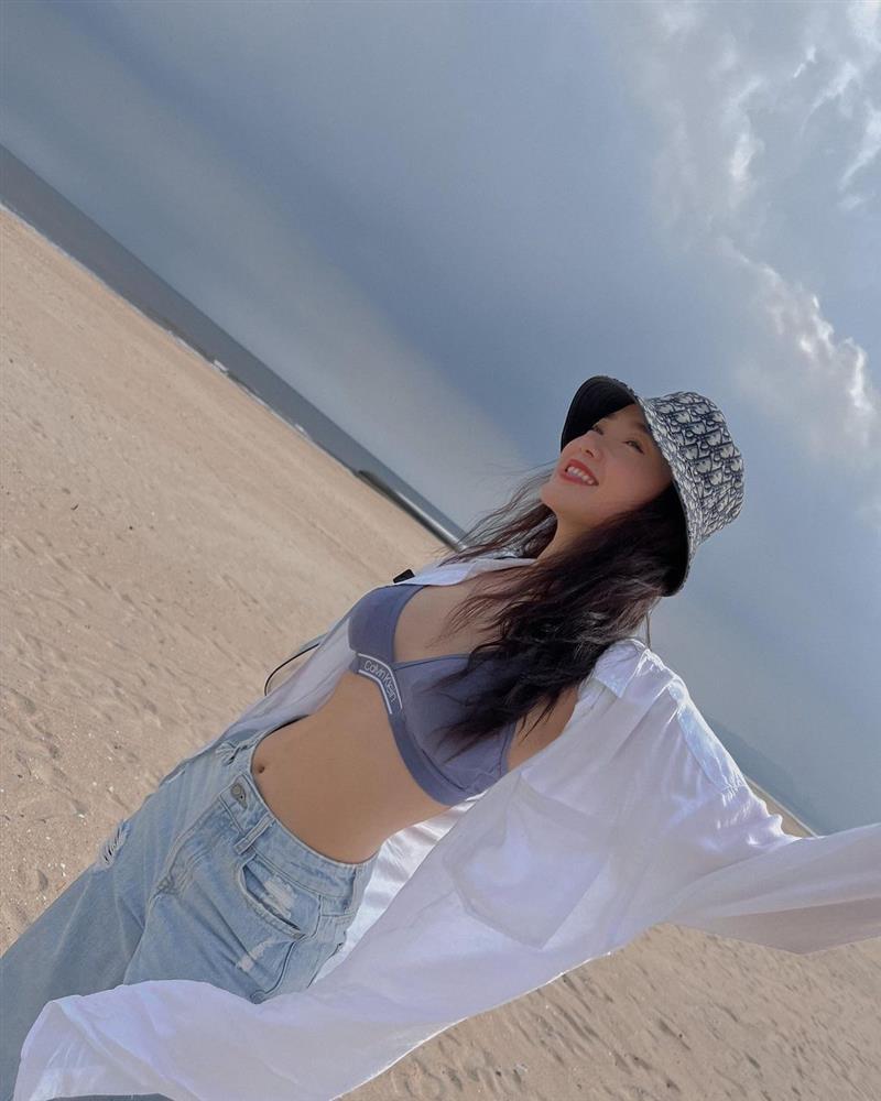 Minh Hằng vừa khoe eo đã phải đính chính về vòng 2 tròn vo-2