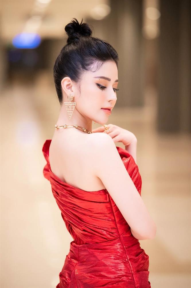 Jennifer Phạm, Hoàng Oanh đọ sắc Top 6 Miss World 2021-6