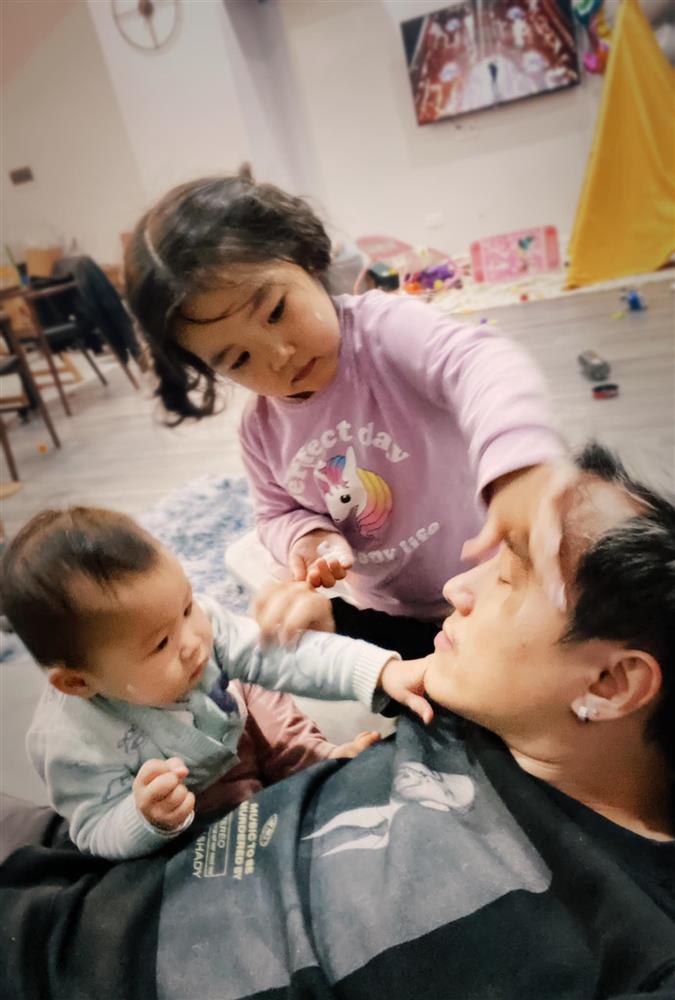 Chân dung vợ kín tiếng của MC đình đám Olympia-6