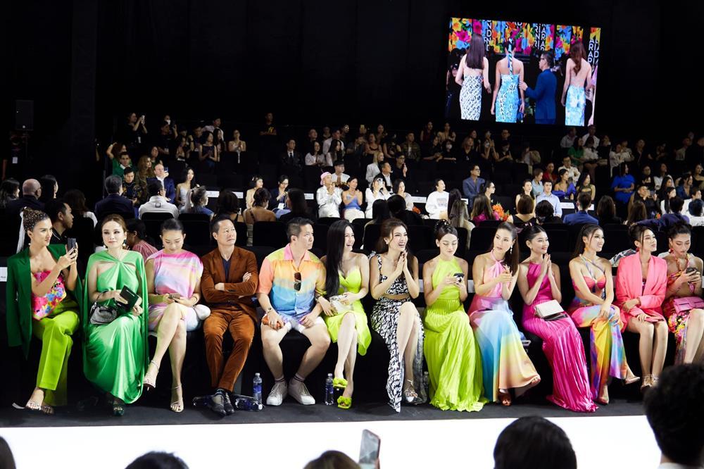 Đoàn Di Băng vứt túi 1 tỷ vạ vật dưới đất như giẻ rách-4