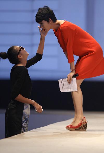 Phản ứng Hồ Ngọc Hà khi Thanh Hằng - Xuân Lan thân thiết-11