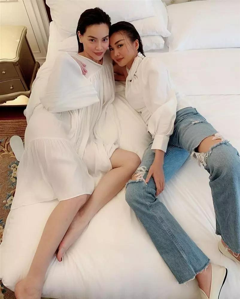 Phản ứng Hồ Ngọc Hà khi Thanh Hằng - Xuân Lan thân thiết-8