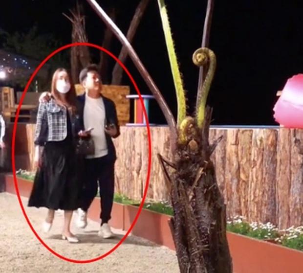 Nhã Phương lên tiếng nói rõ về tin đồn đang mang thai lần 2-1