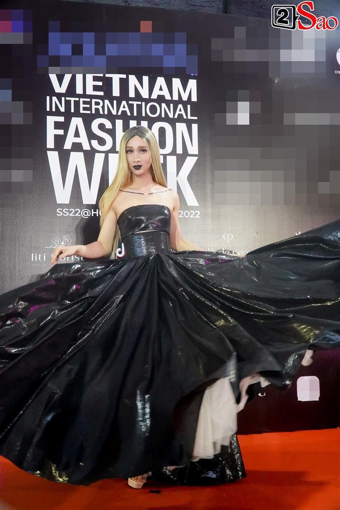 Trương Hồ Phương Nga xinh vẫn xu, Pha Lê già chát thảm đỏ-10