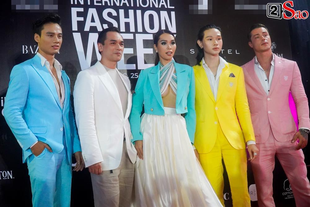 Trương Hồ Phương Nga xinh vẫn xu, Pha Lê già chát thảm đỏ-14