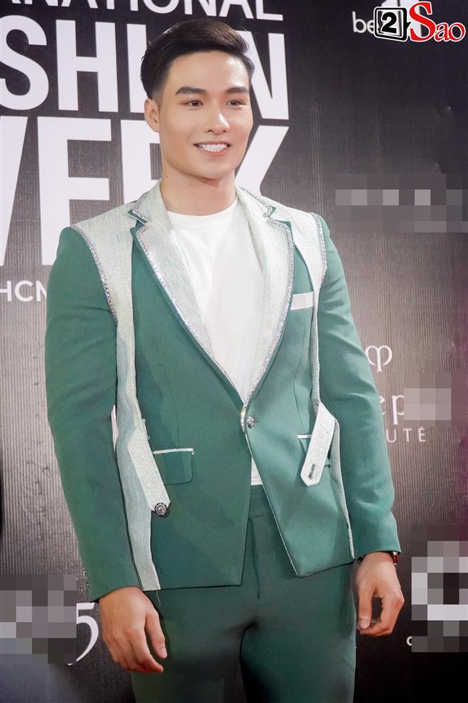 Trương Hồ Phương Nga xinh vẫn xu, Pha Lê già chát thảm đỏ-19