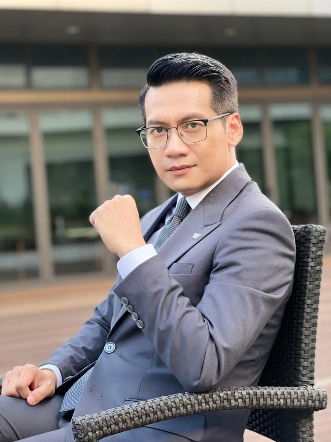 BTV Thời sự Tuấn Dương đăng ảnh đen trắng nhưng câu chuyện lại vàng ươm-6