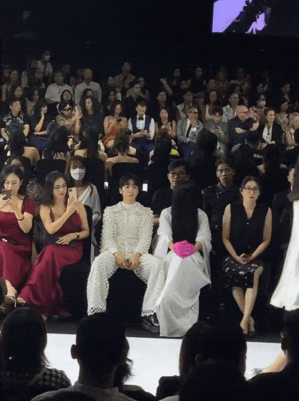 Mèo Thoại hóa ma nữ ngoài hành tinh khiến Long Chun ám ảnh-4