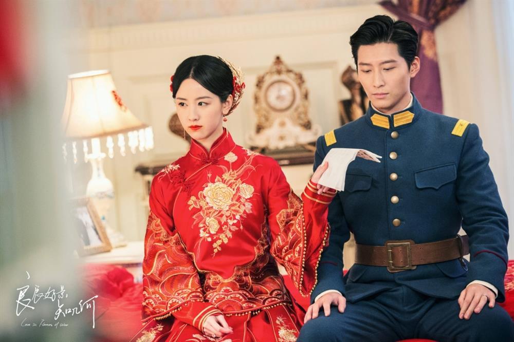 Ái nữ vua sòng bài chỉ trích nàng thơ của Tô Hữu Bằng?-3