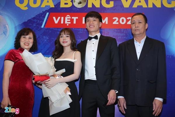 Van Lam, Dinh Trong and Vietnamese players have a sisterly love-5