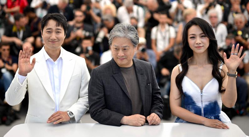 Phim của Thang Duy, sao Ký Sinh Trùng thắng lớn ở Cannes 2022-1