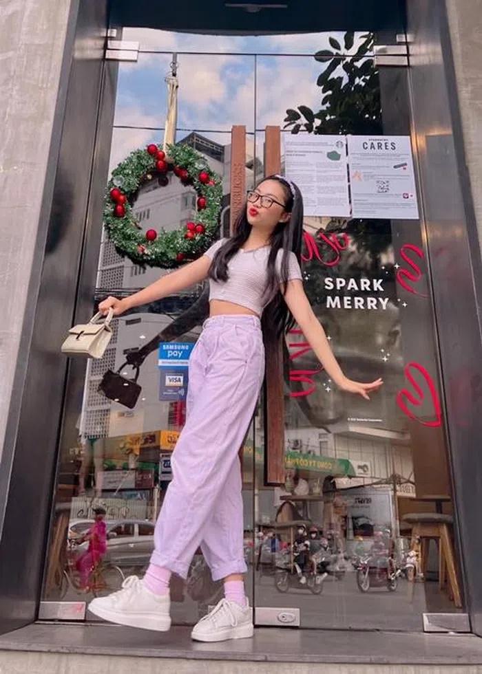 Bị chê hở bạo, mặc không hợp tuổi, Phương Mỹ Chi lột xác ra sao?-6