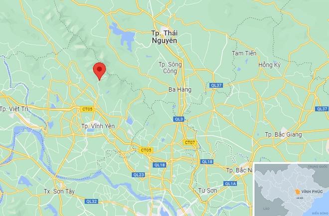 Ô tô khách chở 30 người lao xuống vực ở Tam Đảo-3