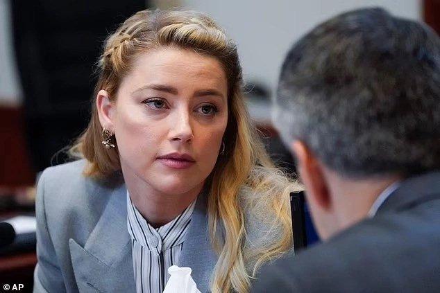 Amber Heard mocked as a liar