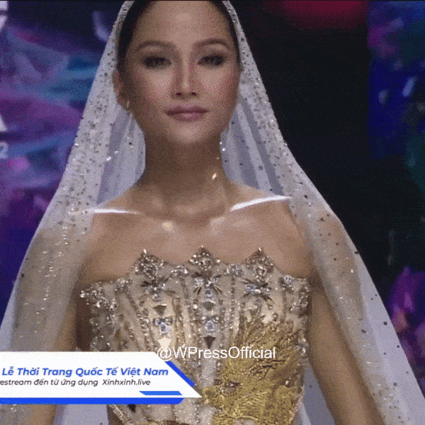 HHen Niê xử lý tinh tế dù gặp sự cố khi làm vedette-6