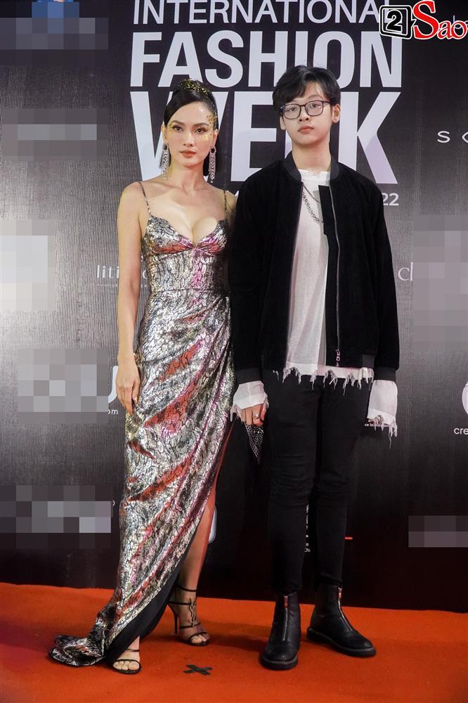 Vợ con tỷ phú Johnathan Hạnh Nguyễn lấn át dàn hoa hậu-12