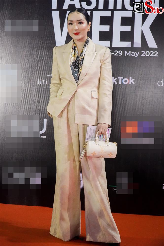 Vợ con tỷ phú Johnathan Hạnh Nguyễn lấn át dàn hoa hậu-13