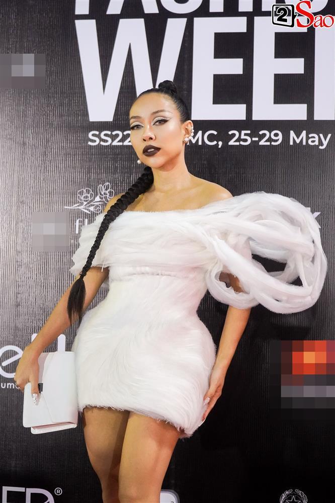 Vợ con tỷ phú Johnathan Hạnh Nguyễn lấn át dàn hoa hậu-15