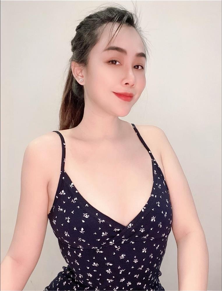 Ngã ngửa hai mặt khác bọt của nhà văn Gào trên livestream-7