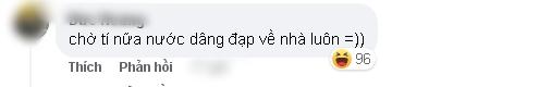 Rủ nhau đạp vịt giữa mưa bão, cặp uyên ương bất lực không thể về bờ-5