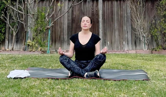 Ca sĩ Thanh Hà lộ hàng loạt khuyết điểm khi mặc váy cô dâu-9